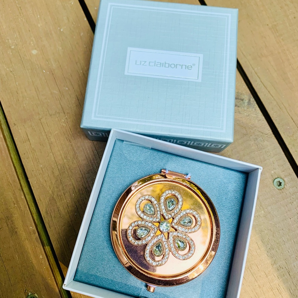 Liz Claiborne rose gold compact mirror NWT in original box